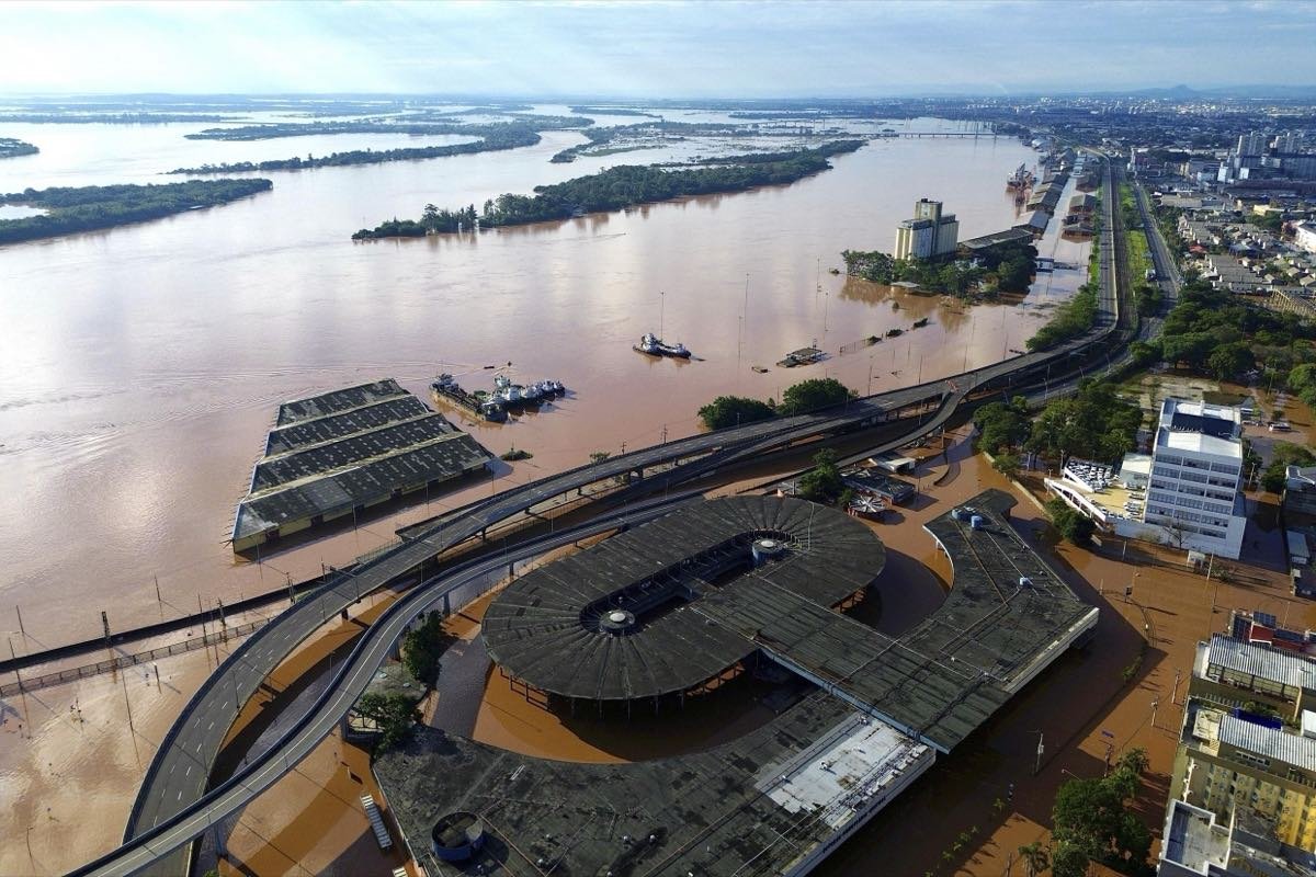 Empresa de bombeamento em Porto Alegre: como agir em alagamentos